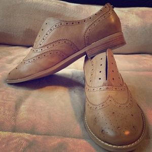 Melrose and Market Oxfords